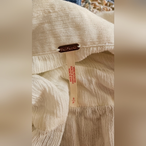 FREE PEOPLE Olivia Smocked Top vanilla cream. Size Small - Picture 11 of 16